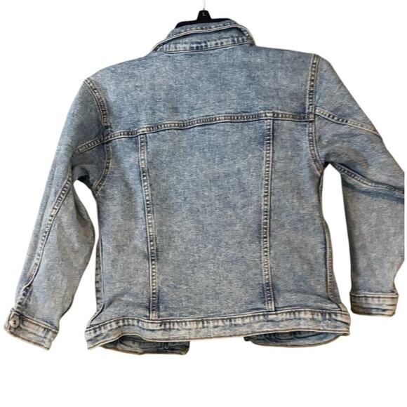 Light Wash Distressed Denim Jacket Vintage Style 3/4 Sleeves Frayed Details - Picture 2 of 7